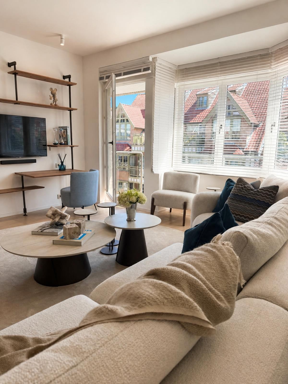 Espace de vie rénové de l'appartement Welvaert à Knokke